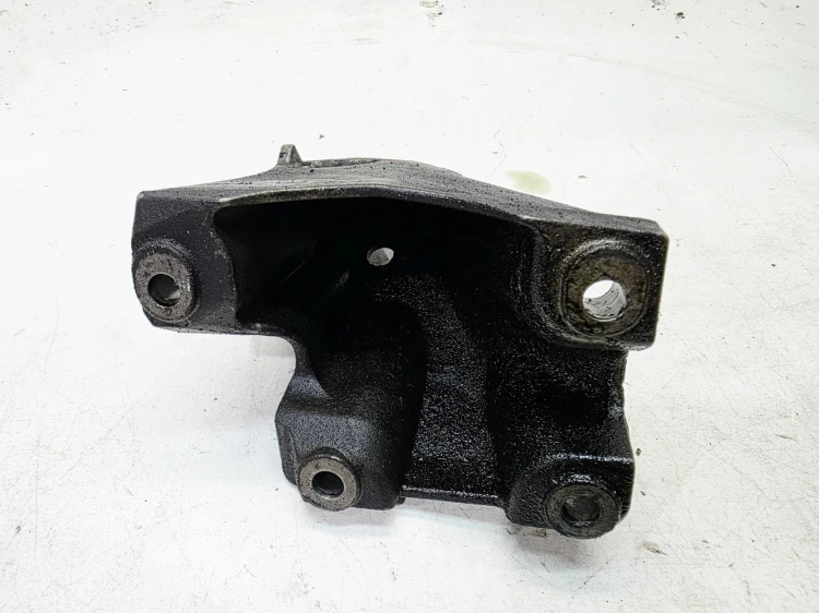 ŁAPA PODPORA MOCOWANIE SILNIKA PRAWE AUDI Q7 4L 3.0 TDI 7L6199308B