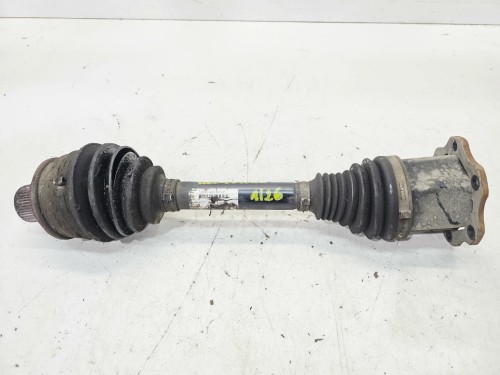 PÓŁOŚ LEWA LUB PRAWA PRZÓD AUDI A4 B9 A5 8W0407271F 1/26 USZKODZONA OSŁONA