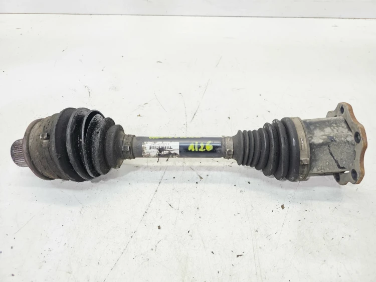 PÓŁOŚ LEWA LUB PRAWA PRZÓD AUDI A4 B9 A5 8W0407271F 1/26 USZKODZONA OSŁONA