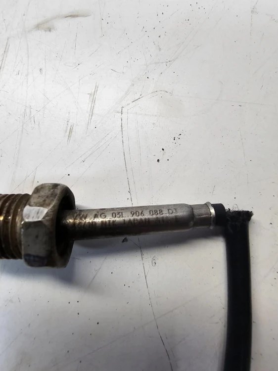CZUJNIK TEMPERATURY SPALIN AUDI VW SEAT 03L906088DT