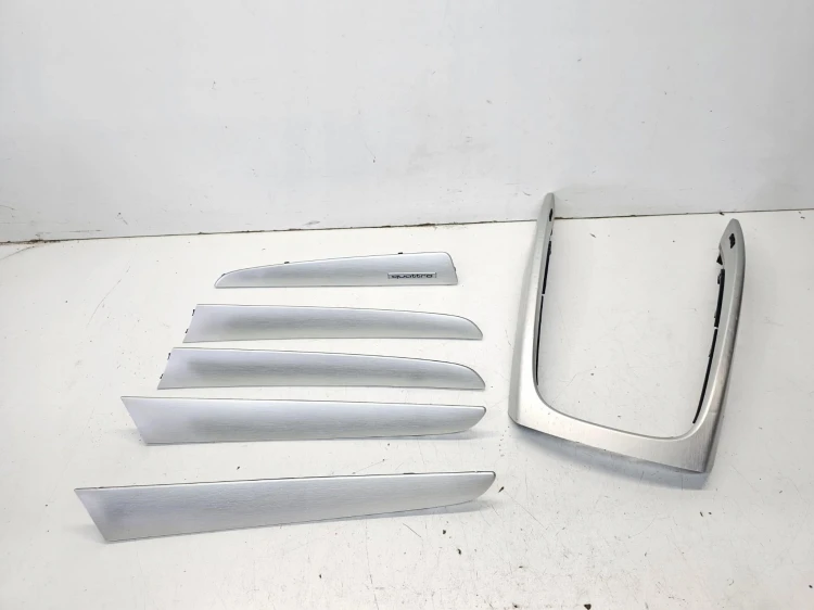 DEKOR DEKORY DRZWI TUNELU AUDI Q5 8R SZCZOTKOWANE ALUMINIUM