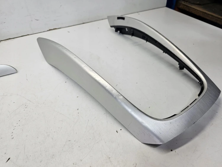 DEKOR DEKORY DRZWI TUNELU AUDI Q5 8R SZCZOTKOWANE ALUMINIUM