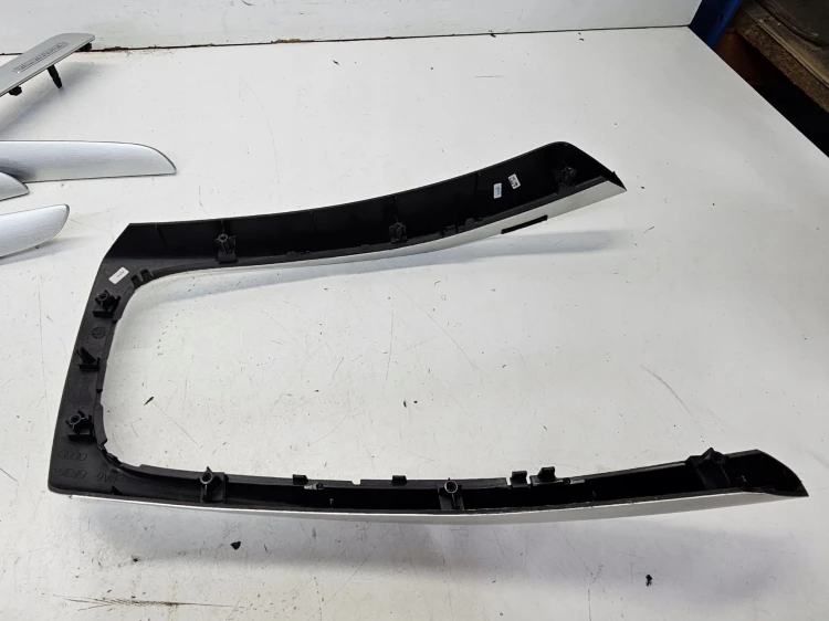 DEKOR DEKORY DRZWI TUNELU AUDI Q5 8R SZCZOTKOWANE ALUMINIUM