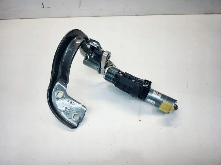 ZAWIAS SILNIKCZEK KLAPY TYŁ PRAWY AUDI A4 B9 AVANT 8W9827300B 8W9827852D