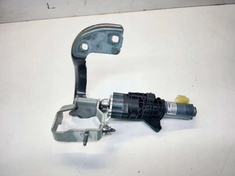 ZAWIAS SILNIKCZEK KLAPY TYŁ PRAWY AUDI A4 B9 AVANT 8W9827300B 8W9827852D