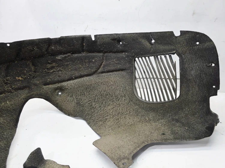 NADKOLE MATERIAŁOWE PRAWY PRZÓD AUDI Q7 4L 4L0809962 3/26
