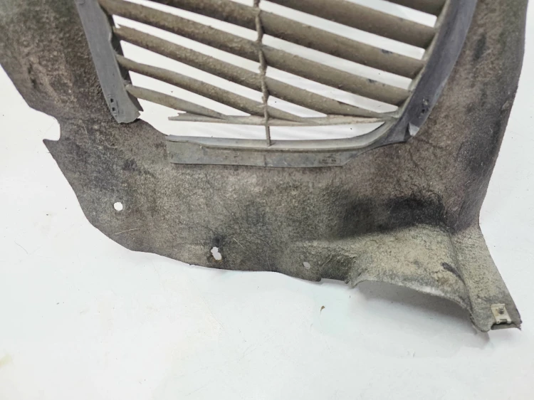 NADKOLE MATERIAŁOWE PRAWY PRZÓD AUDI Q7 4L 4L0809962 3/26