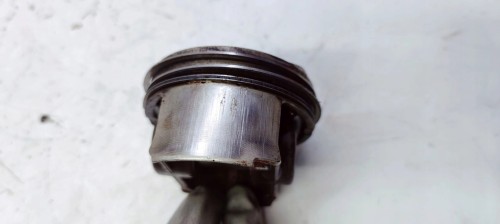 TŁOK LEWY AUDI 3.0TFSI CAJ 84L111 *1*