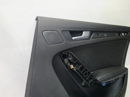 BOCZEK DRZWI PRAWY TYŁ AUDI A4 B8 8K0867306 1/26 SKÓRA