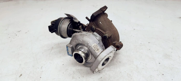 TURBOSPRĘŻARKA AUDI A4 B8 A5 Q5 2.0 TDI 03L145702H