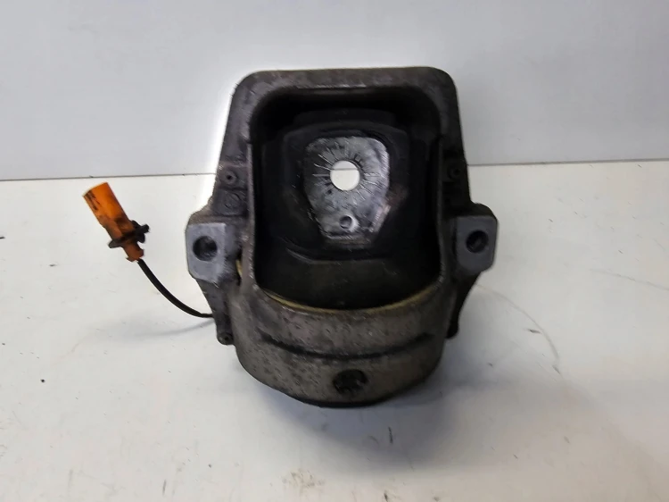 PODUSZKA SILNIKA Z CZUJNIKIEM AUDI A4 B8 A5 Q5 8K0199381JR