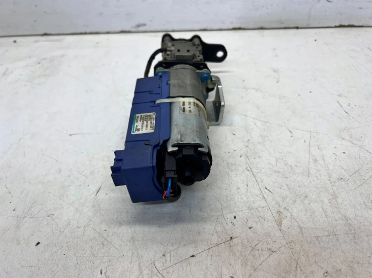 SIŁOWNIK ELEKTRYCZNY KLAPY PRAWY TYŁ AUDI Q7 4L 4L0827852D 4L0910946