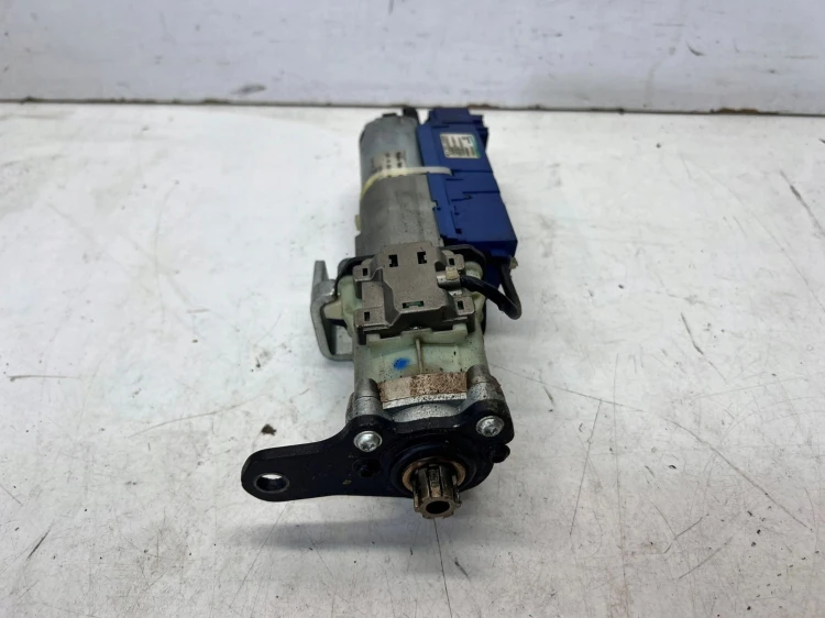 SIŁOWNIK ELEKTRYCZNY KLAPY PRAWY TYŁ AUDI Q7 4L 4L0827852D 4L0910946