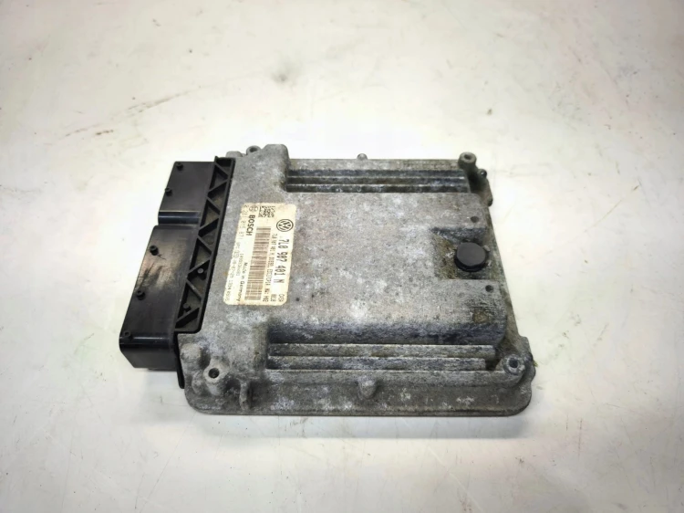 KOMPUTER STEROWNIK SILNIKA VOLKSWAGEN TOUAREG 3.0 TDI 7L0907401N 7L0907401H
