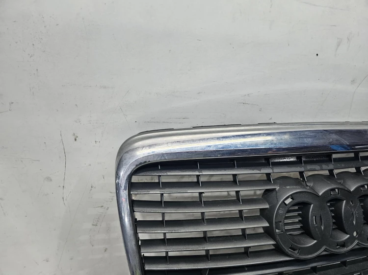 WZMOCNIENIE WSPORNIK ATRAPY GRILLA AUDI A6 C6 4F0853651