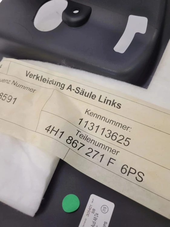 OSŁONA PROGU LED LEWA AUDI A8 D4 4H1867271F