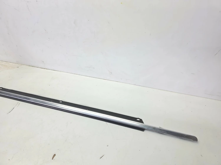 LISTWA CHROM SZYBY DRZWI LEWY PRZÓD AUDI Q7 4L 4L0853283A