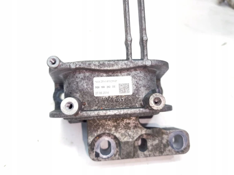 ŁAPA PODUSZKA SILNIKA AUDI A3 8V VOLKSWAGEN SEAT 5Q0199262DE