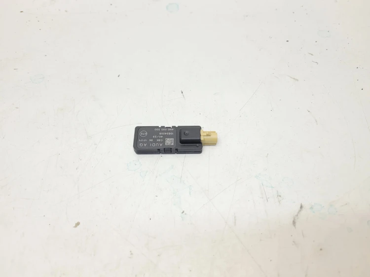 ANTENA WZMACNIACZ ANTENOWY AUDI Q3 Q4 Q3 8Y 4N0035500