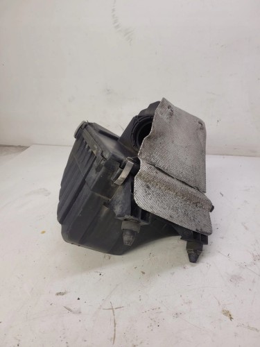 OBUDOWA FILTRA POWIETRZA A4 B5 PASSAT 8D0129607M