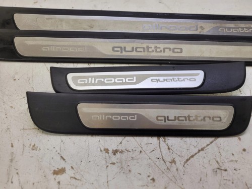 LISTWA LISTWY PROGOWE AUDI A4 B8 ALLROAD ORYGINAŁ