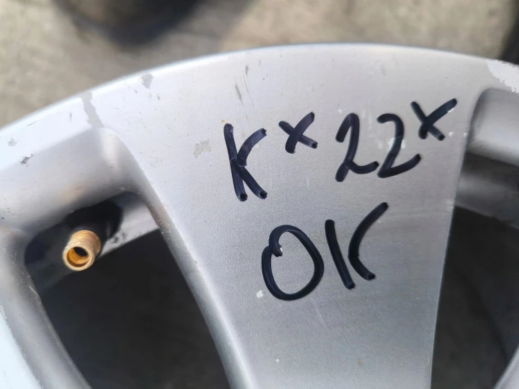 FELGA ALUMINIOWA AUDI A3 A4 A6 7.0J R16 ET42 8E0601025AE K*22* OK