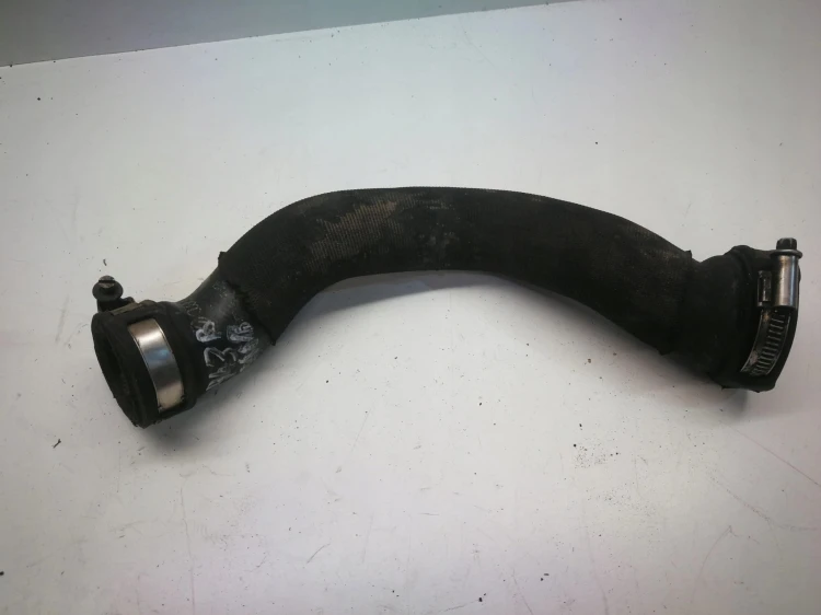 RURA WĄŻ INTERCOOLERA AUDI A6 C6 4F0145943B