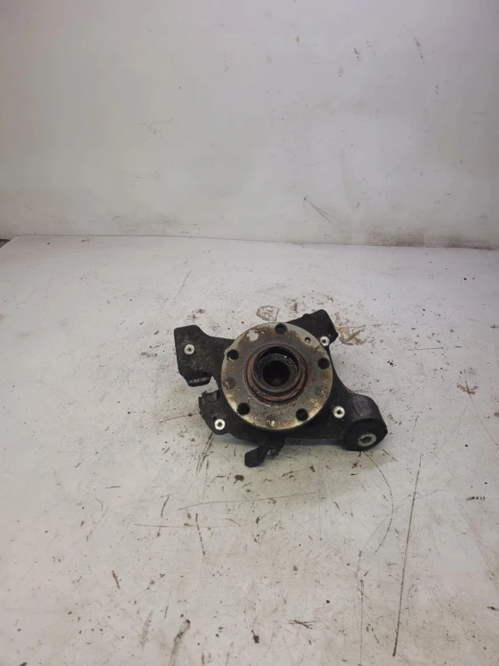 ZWROTNICA PIASTA LEWY TYŁ AUDI A6 C6 4F0505433H