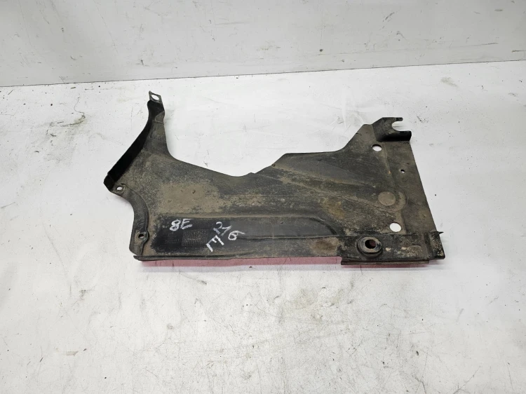 OSŁONA PODWOZIA AUDI A5 8T CABRIO LEWY TYŁ 8F0825215B