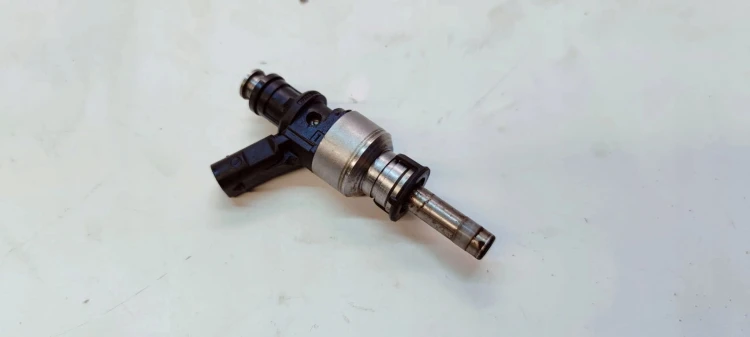 WTRYSK WTRYSKIWACZ PALIWA AUDI A4 A5 A6 A7 A8 2.8 FSI 06E036L