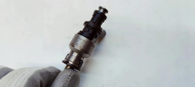WTRYSK WTRYSKIWACZ PALIWA AUDI A4 A5 A6 A7 A8 2.8 FSI 06E036L