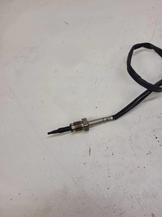 CZUJNIK TEMPERATURY SPALIN AUDI A4 A5 8W0906088B