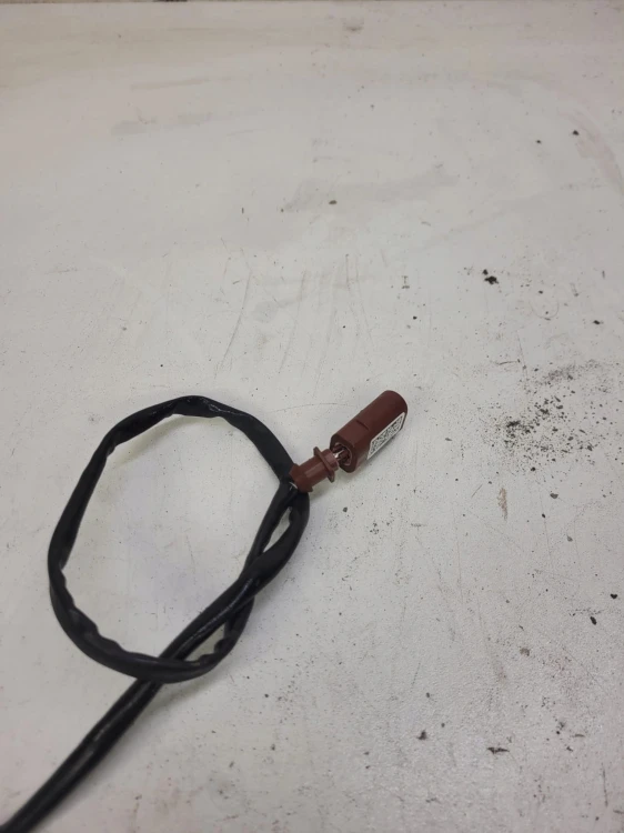 CZUJNIK TEMPERATURY SPALIN AUDI A4 A5 8W0906088B