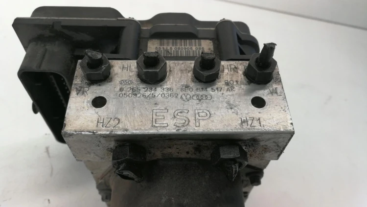 POMPA ABS ESP AUDI A4 B7 8E0910517D 8E0614517AK