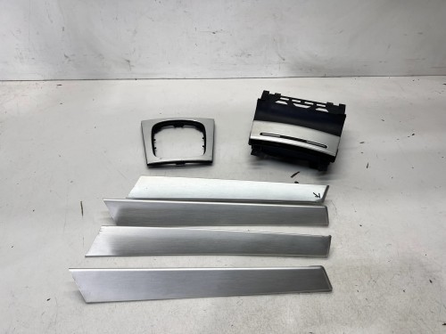 DEKOR DEKORY KOMPLET AUDI A3 8P4 SZCZOTKOWANE ALUMINIUM 1/26