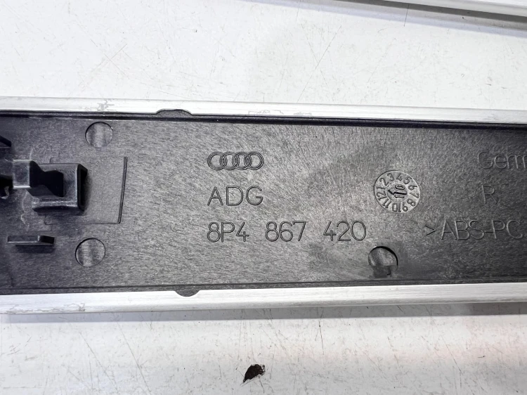 DEKOR DEKORY KOMPLET AUDI A3 8P4 SZCZOTKOWANE ALUMINIUM 1/26