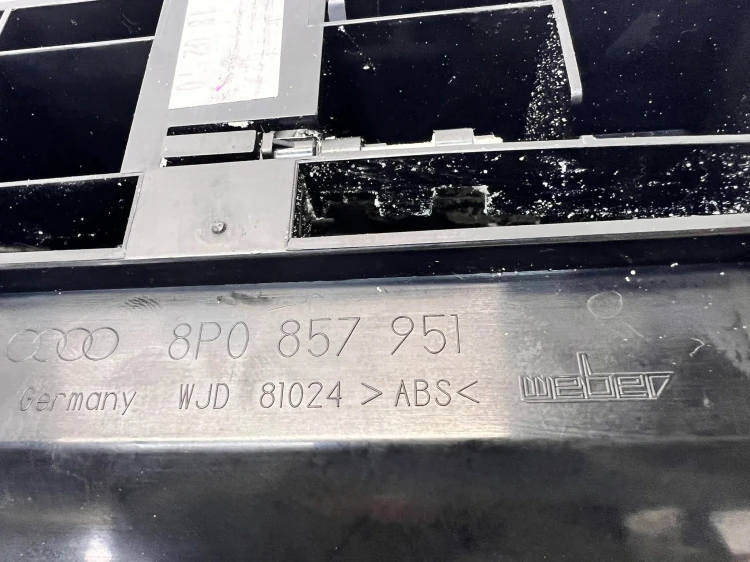 DEKOR DEKORY KOMPLET AUDI A3 8P4 SZCZOTKOWANE ALUMINIUM 1/26