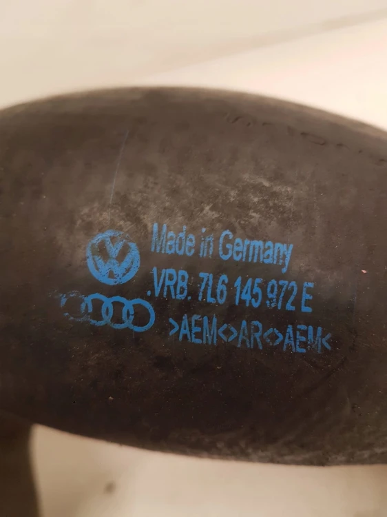 RURA WĄŻ INTERCOOLERA AUDI Q7 4L 7L6145972E