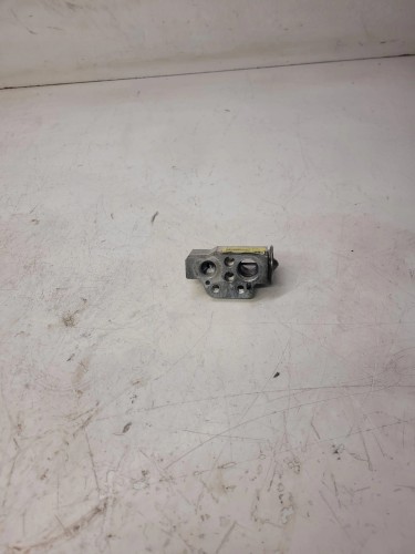 ZAWÓR ROZPRĘŻNY KLIMATYZACJI AUDI Q3 8U 8U0820679