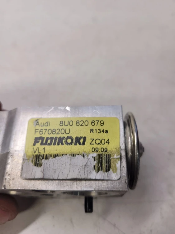 ZAWÓR ROZPRĘŻNY KLIMATYZACJI AUDI Q3 8U 8U0820679
