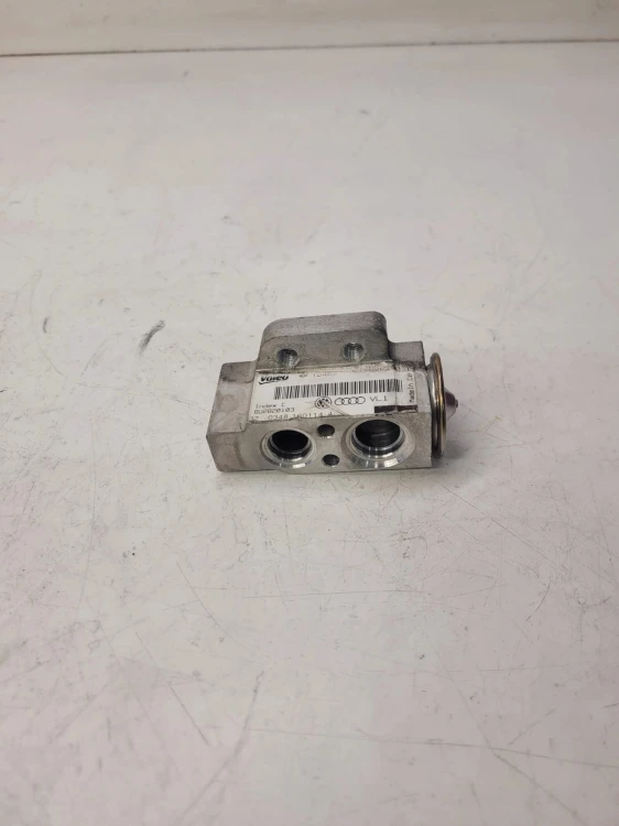 ZAWÓR ROZPRĘŻNY KLIMATYZACJI AUDI Q3 8U 8U0820679