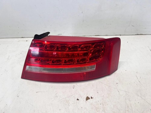 LAMPA PRAWY TYŁ Z BŁOTNIKA AUDI A5 COUPE 8T0945096D