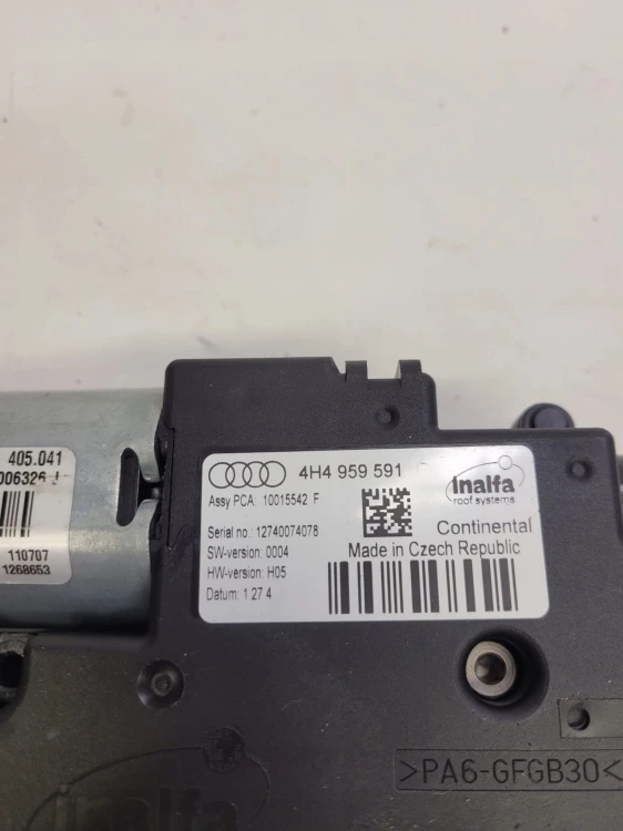 SILNICZEK SZYBERDACHU AUDI A8 D4 LONG 4H4959591