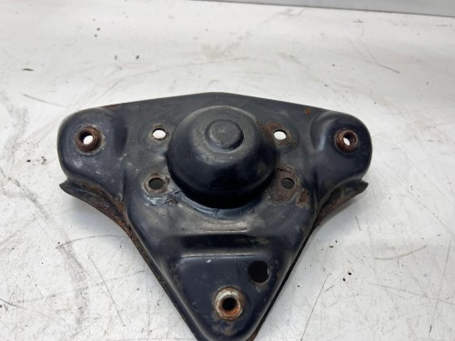MOCOWANIE GÓRNE AMORTYZATORA LEWE LUB PRAWE AUDI VW SKODA SEAT 8D0412391B