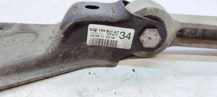 ŁAPA PODUSZKA SKRZYNI BIEGÓW TYŁ AUDI A1 8X 6R0199851AT