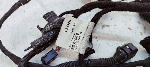 WIĄZKA DRZWI LEWY LUB PRAWY TYŁ AUDI Q5 8R0971687B