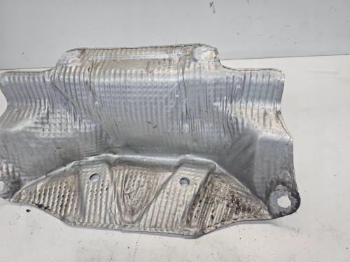 OSŁONA TERMICZNA PODWOZIA AUDI A4 B9 8W0804174A