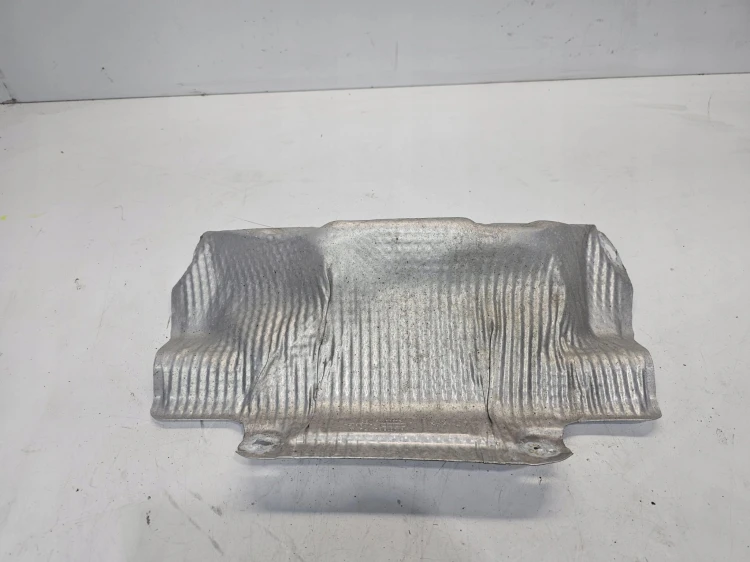 OSŁONA TERMICZNA PODWOZIA AUDI A4 B9 8W0804174A