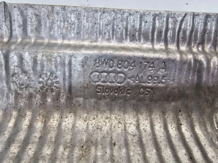 OSŁONA TERMICZNA PODWOZIA AUDI A4 B9 8W0804174A