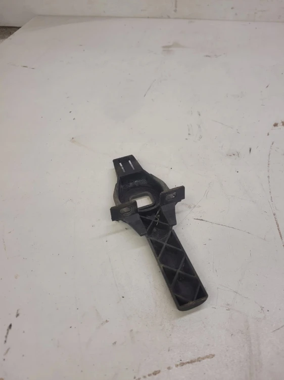 UCHWYT MOCOWANIE CHŁODNIC AUDI A4 A5 Q5 8K0805201